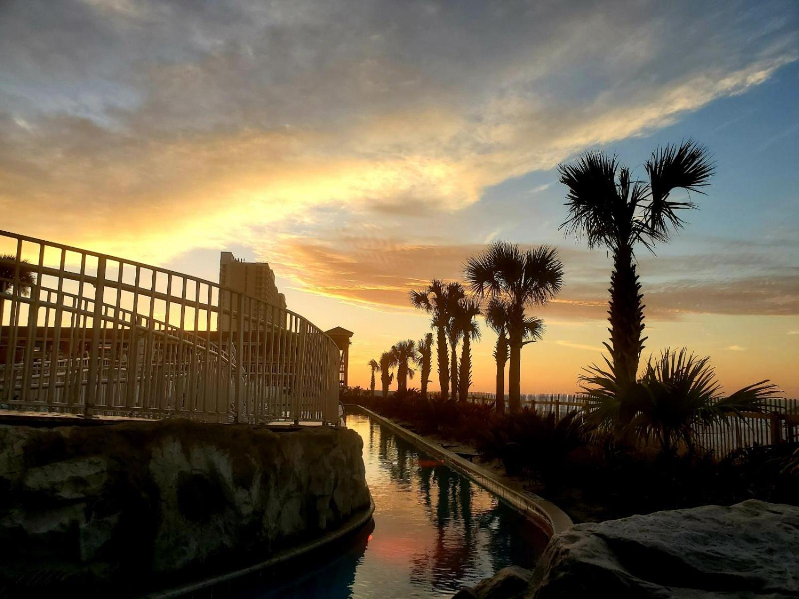 Holiday Inn Resort Panama City Beach By Ihg Buitenkant foto